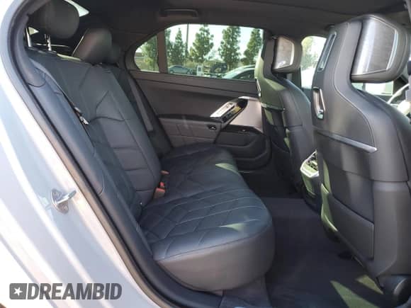 2024 BMW 7 Series 740i with VIN WBA23EH06RCR73037, listed as a Copart auction lot 82455185 with 26,363 mi miles and Salvage title. Bid and sale history available at DreamBid. Image 10.