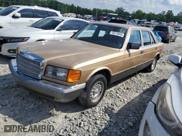 1982 Mercedes-Benz 380 с VIN WDBCA33A2CB029426, выставлен на аукционе Copart как лот 56716845 с пробегом 80 627 миль миль и Чистый • Clean title. История ставок и продаж доступна на DreamBid. Изображение 1.