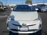 2016 Toyota Prius Four z VIN JTDKARFU7G3502954, wystawiony jako IAAI lot #42652179 z przebiegiem 219 669 mil mil oraz . Historia ofert i sprzedaży dostępna na DreamBid. Obrazek 12.