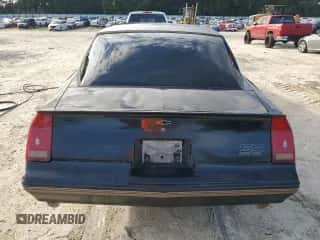 1987 Chevrolet Monte Carlo z VIN 1G1GZ11G0HP115148, wystawiony jako Copart lot #75645874 z przebiegiem 86 744 mil mil oraz Nie do naprawy • Non repairable. Historia ofert i sprzedaży dostępna na DreamBid. Obrazek 6.