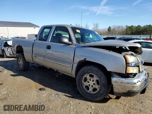 2004 Chevrolet Silverado 1500 Z71 z VIN 1GCEK19VX4E252268, wystawiony jako Copart lot #86795114 z przebiegiem 218 849 mil mil oraz Szkoda całkowita • Salvage title. Historia ofert i sprzedaży dostępna na DreamBid. Obrazek 4.