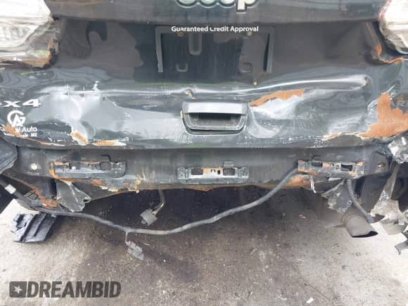 2018 Jeep Grand Cherokee Upland с VIN 1C4RJFAG3JC321128, выставлен на аукционе IAAI как лот 42264487 с пробегом 199 708 миль миль и . История ставок и продаж доступна на DreamBid. Изображение 18.