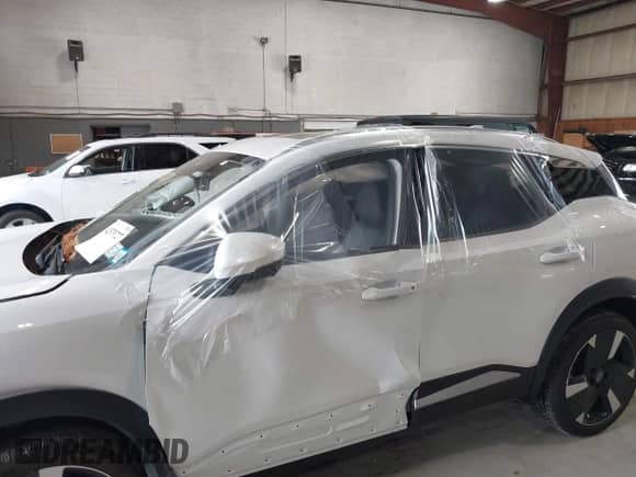 2025 Nissan Kicks SR with VIN 3N8AP6DD6SL309272, listed as a IAAI auction lot 42579727 with 3,438 mi miles and . Bid and sale history available at DreamBid. Image 21.