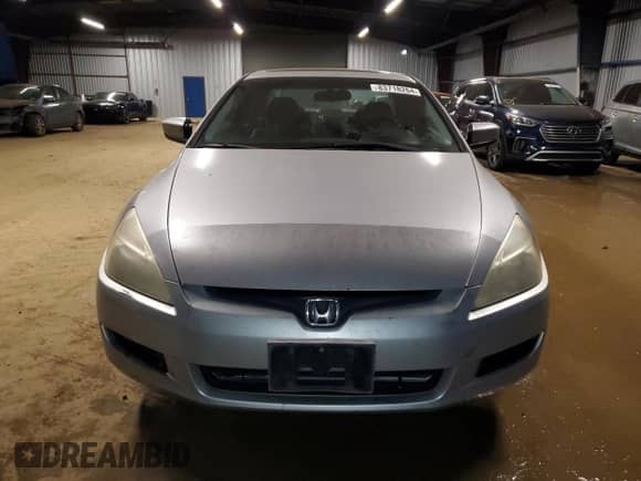 2003 Honda Accord EX z VIN 1HGCM816X3A019982, wystawiony jako Copart lot #83718264 z przebiegiem 238 876 mil mil oraz Czysty tytuł • Clean title. Historia ofert i sprzedaży dostępna na DreamBid. Obrazek 5.