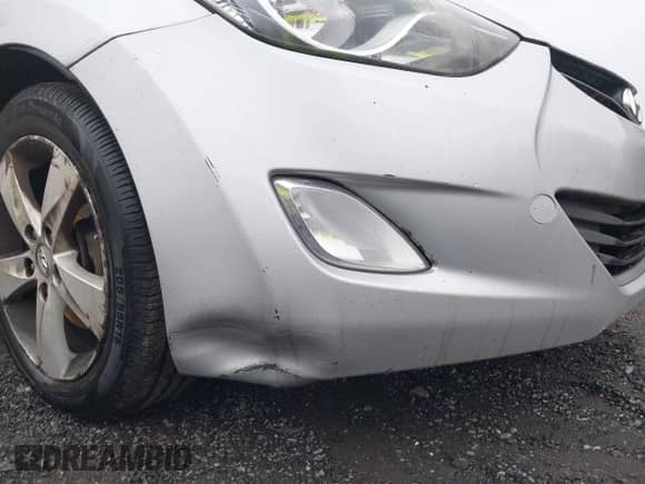 2013 Hyundai Elantra Limited z VIN 5NPDH4AE4DH280526, wystawiony jako IAAI lot #43245323 z przebiegiem 168 943 mil mil oraz . Historia ofert i sprzedaży dostępna na DreamBid. Obrazek 6.