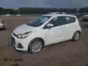 2017 Chevrolet Spark LT z VIN KL8CD6SAXHC753144, wystawiony jako Copart lot #57465575 z przebiegiem 74 774 mil mil oraz Czysty tytuł • Clean title. Historia ofert i sprzedaży dostępna na DreamBid. Obrazek 1.