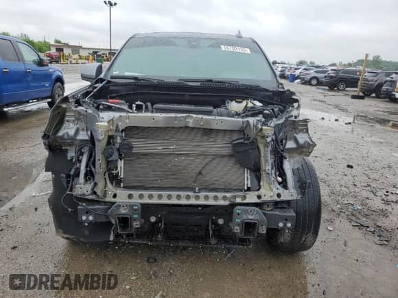 2022 Chevrolet Suburban High Country with VIN 1GNSKGKL4NR174604, listed as a Copart auction lot 55703135 with 21,949 mi miles and Salvage title. Bid and sale history available at DreamBid. Image 5.