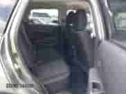 2023 Mitsubishi Outlander ES z VIN JA4ARUAU0PU016991, wystawiony jako IAAI lot #42406548 z przebiegiem 25 351 mil mil oraz . Historia ofert i sprzedaży dostępna na DreamBid. Obrazek 8.