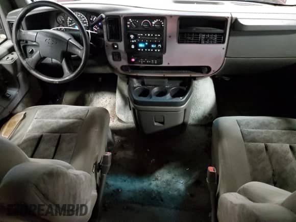 2004 Chevrolet Express Cargo YF7 Upfitter с VIN 1GBFH15T841161602, выставлен на аукционе Copart как лот 80491264 с пробегом 200 206 миль миль и Чистый • Clean title. История ставок и продаж доступна на DreamBid. Изображение 8.