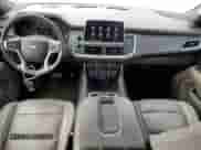 2021 Chevrolet Tahoe LT z VIN 1GNSCNKD1MR267461, wystawiony jako Copart lot #86472485 z przebiegiem 99 557 mil mil oraz Szkoda całkowita • Salvage title. Historia ofert i sprzedaży dostępna na DreamBid. Obrazek 8.