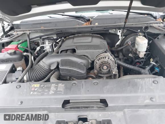 2013 Chevrolet Tahoe LT z VIN 1GNSKBE02DR323403, wystawiony jako IAAI lot #43304013 z przebiegiem 161 515 mil mil oraz . Historia ofert i sprzedaży dostępna na DreamBid. Obrazek 10.