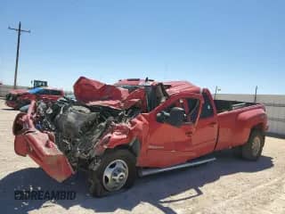 2012 Chevrolet Silverado 3500HD LTZ с VIN 1GC4K1C8XCF136091, выставлен на аукционе Copart как лот 49506844 с пробегом Не указан миль и На запчасти • Non repairable. История ставок и продаж доступна на DreamBid. Изображение 1.