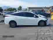 2016 Toyota Prius Four z VIN JTDKARFU2G3028606, wystawiony jako IAAI lot #42772879 z przebiegiem 142 668 mil mil oraz . Historia ofert i sprzedaży dostępna na DreamBid. Obrazek 13.