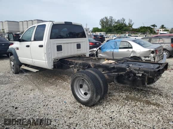 2008 Dodge RAM z VIN 3D6WC68AX8G134856, wystawiony jako Copart lot #59492735 z przebiegiem 168 697 mil mil oraz Czysty tytuł • Clean title. Historia ofert i sprzedaży dostępna na DreamBid. Obrazek 2.