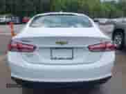 2022 Chevrolet Malibu LT z VIN 1G1ZD5ST9NF114429, wystawiony jako IAAI lot #43181784 z przebiegiem 84 791 mil mil oraz . Historia ofert i sprzedaży dostępna na DreamBid. Obrazek 16.