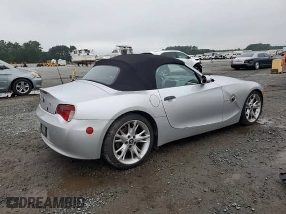 2008 BMW Z4 3.0i с VIN 4USBU33518LW75169, выставлен на аукционе Copart как лот 64621495 с пробегом 119 113 миль миль и Списание • Salvage title. История ставок и продаж доступна на DreamBid. Изображение 3.