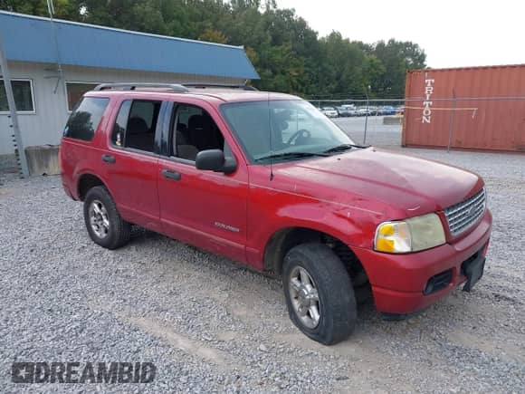 2004 Ford Explorer XLT with VIN 1FMZU73K84UC14729, listed as a IAAI auction lot 43256683 with 245,323 mi miles and . Bid and sale history available at DreamBid. Image 1.