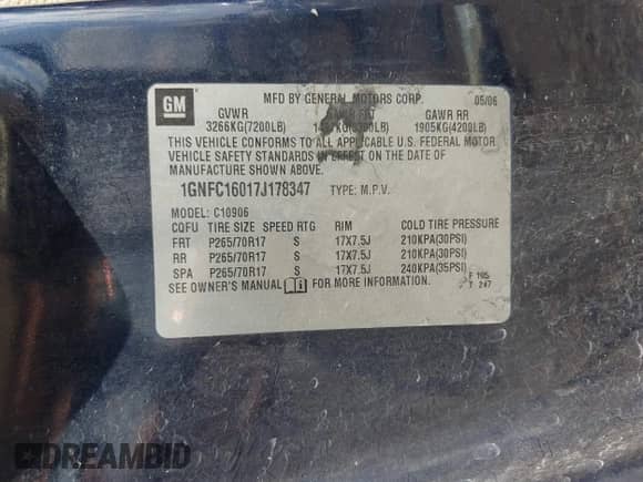 2007 Chevrolet Suburban LS with VIN 1GNFC16017J178347, listed as a IAAI auction lot 42691819 with Not provided miles and . Bid and sale history available at DreamBid. Image 9.