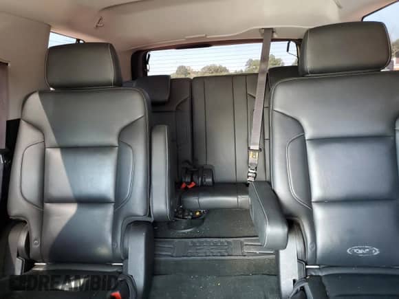 2017 Chevrolet Tahoe LT с VIN 1GNSKBKC1HR350659, выставлен на аукционе Copart как лот 71075055 с пробегом 230 762 миль миль и Списание • Salvage title. История ставок и продаж доступна на DreamBid. Изображение 10.