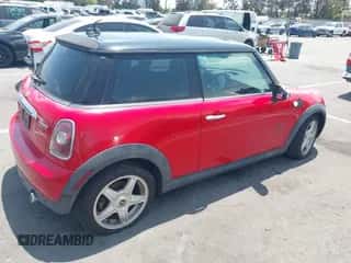 2008 MINI Hardtop with VIN WMWMF33538TT65157, listed as a IAAI auction lot 42587798 with 128,795 mi miles and . Bid and sale history available at DreamBid. Image 4.