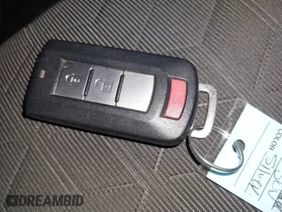 2021 Mitsubishi Outlander SE z VIN JA4APVAU3MU018046, wystawiony jako IAAI lot #43269861 z przebiegiem 80 820 mil mil oraz . Historia ofert i sprzedaży dostępna na DreamBid. Obrazek 11.