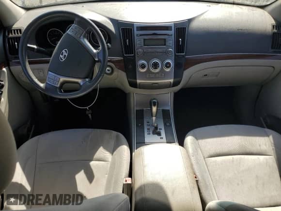 2010 Hyundai Veracruz Limited с VIN KM8NUDCC6AU135528, выставлен на аукционе Copart как лот 64490955 с пробегом 118 244 миль миль и Списание • Salvage title. История ставок и продаж доступна на DreamBid. Изображение 8.