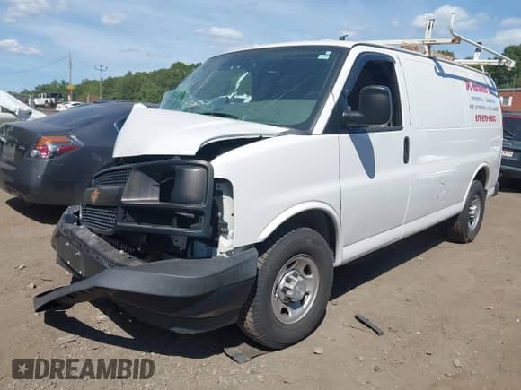 2017 Chevrolet Express Cargo with VIN 1GCWGAFF0H1303132, listed as a IAAI auction lot 43102229 with Not provided miles and . Bid and sale history available at DreamBid. Image 17.