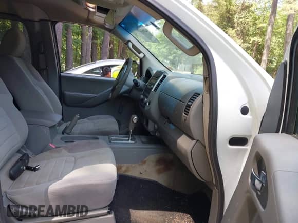 2014 Nissan Frontier S with VIN 1N6BD0CT8EN720771, listed as a IAAI auction lot 42611210 with 186,707 mi miles and . Bid and sale history available at DreamBid. Image 5.