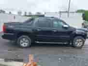 2007 Chevrolet Avalanche LTZ with VIN 3GNEC12J87G309298, listed as a IAAI auction lot 42072903 with 327,119 mi miles and . Bid and sale history available at DreamBid. Image 13.