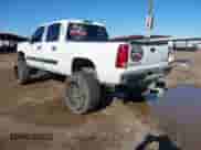 2005 Chevrolet Silverado 1500 Z71 z VIN 2GCEK13T551287925, wystawiony jako IAAI lot #43392727 z przebiegiem 275 768 mil mil oraz . Historia ofert i sprzedaży dostępna na DreamBid. Obrazek 3.