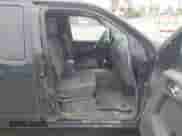 2008 Nissan Frontier SE с VIN 1N6AD06UX8C407687, выставлен на аукционе IAAI как лот 43591308 с пробегом 128 946 миль миль и . История ставок и продаж доступна на DreamBid. Изображение 5.