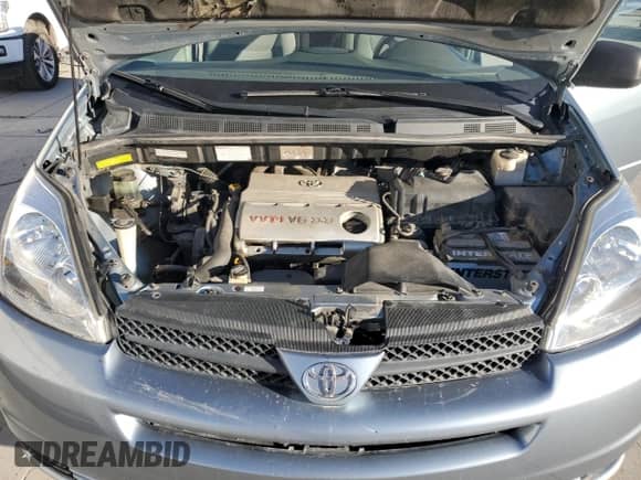 2005 Toyota Sienna LE with VIN 5TDBA23C65S039431, listed as a Copart auction lot 72048745 with 275,637 mi miles and Salvage title. Bid and sale history available at DreamBid. Image 12.