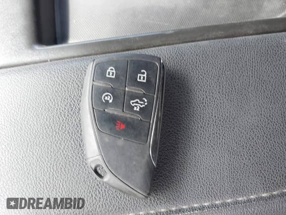 2024 Chevrolet Silverado 1500 LT z VIN 2GCUDDED0R1157361, wystawiony jako IAAI lot #43033954 z przebiegiem 54 137 mil mil oraz . Historia ofert i sprzedaży dostępna na DreamBid. Obrazek 11.