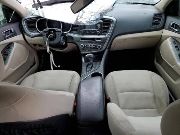 2014 Kia Optima LX с VIN 5XXGM4A70EG286072, выставлен на аукционе Copart как лот 84616285 с пробегом 192 519 миль миль и Списание • Salvage title. История ставок и продаж доступна на DreamBid. Изображение 8.