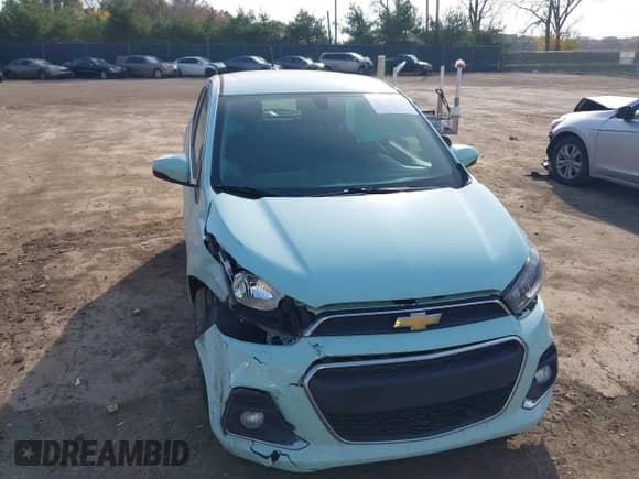 2018 Chevrolet Spark LT with VIN KL8CD6SA8JC476516, listed as a IAAI auction lot 40720267 with 124,518 mi miles and . Bid and sale history available at DreamBid. Image 1.