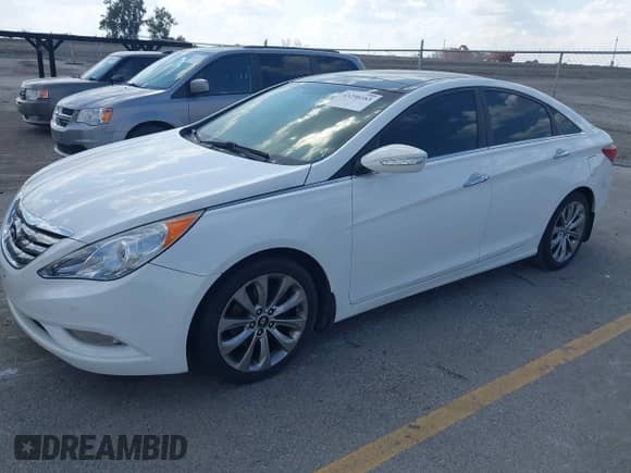 2013 Hyundai Sonata Limited с VIN 5NPEC4AB4DH511417, выставлен на аукционе IAAI как лот 43298183 с пробегом 129 846 миль миль и . История ставок и продаж доступна на DreamBid. Изображение 2.