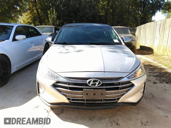 2020 Hyundai Elantra SE z VIN 5NPD74LF0LH499586, wystawiony jako IAAI lot #43532992 z przebiegiem 115 873 mil mil oraz . Historia ofert i sprzedaży dostępna na DreamBid. Obrazek 12.