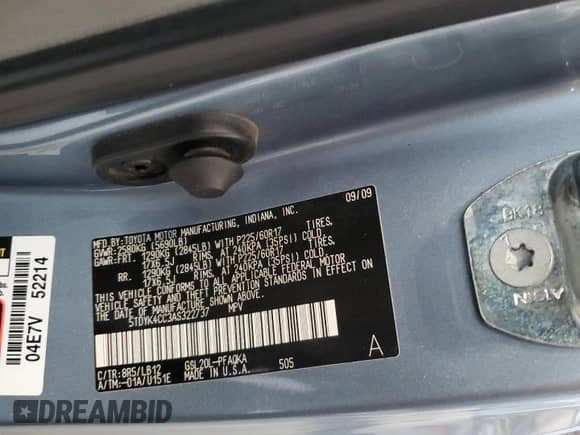 2010 Toyota Sienna XLE с VIN 5TDYK4CC3AS322737, выставлен на аукционе Copart как лот 71288485 с пробегом 307 807 миль миль и Списание • Salvage title. История ставок и продаж доступна на DreamBid. Изображение 14.