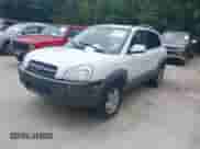 2008 Hyundai Tucson SE with VIN KM8JN12D68U801043, listed as a IAAI auction lot 42491615 with 155,655 mi miles and . Bid and sale history available at DreamBid. Image 2.