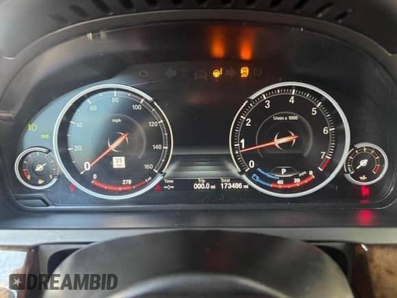 2015 BMW 7 Series 750i xDrive с VIN WBAYB6C5XFD965910, выставлен на аукционе Copart как лот 62613175 с пробегом 173 486 миль миль и Списание • Salvage title. История ставок и продаж доступна на DreamBid. Изображение 9.