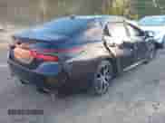 2022 Toyota Camry SE z VIN 4T1G11AK2NU663339, wystawiony jako IAAI lot #43379352 z przebiegiem 69 383 mil mil oraz . Historia ofert i sprzedaży dostępna na DreamBid. Obrazek 4.