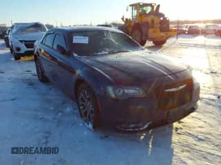 2015 Chrysler 300 S с VIN 2C3CCAGG7FH900349, выставлен на аукционе IAAI как лот 41357196 с пробегом 115 949 миль миль и . История ставок и продаж доступна на DreamBid. Изображение 1.