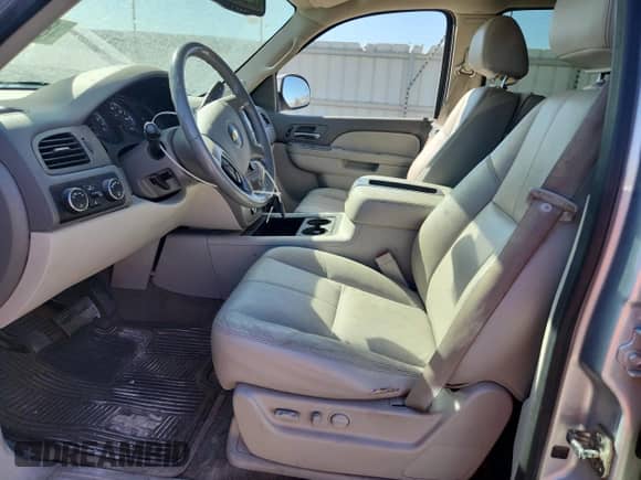 2012 Chevrolet Suburban LT с VIN 1GNSKJE77CR172791, выставлен на аукционе Copart как лот 80507275 с пробегом 180 272 миль миль и Списание • Salvage title. История ставок и продаж доступна на DreamBid. Изображение 7.