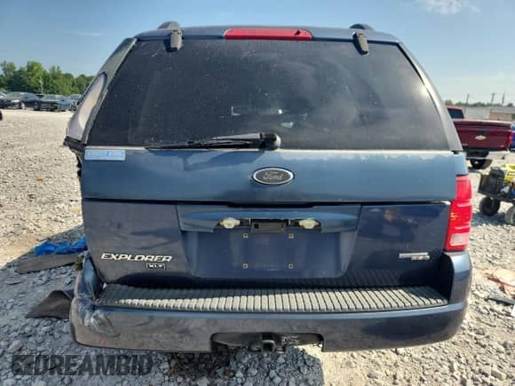 2005 Ford Explorer XLT with VIN 1FMZU63KX5ZA76531, listed as a Copart auction lot 63929715 with 235,954 mi miles and Salvage title. Bid and sale history available at DreamBid. Image 6.