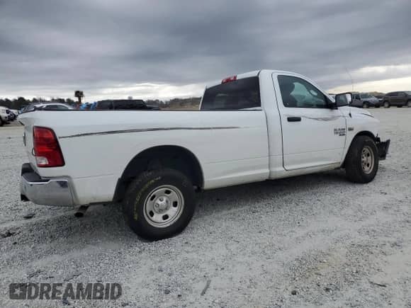 2020 Ram 1500 Tradesman z VIN 3C6JR6DT3LG194550, wystawiony jako Copart lot #47603555 z przebiegiem 77 887 mil mil oraz Szkoda całkowita • Salvage title. Historia ofert i sprzedaży dostępna na DreamBid. Obrazek 3.