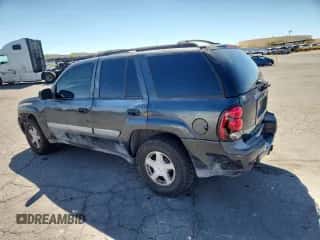 2003 Chevrolet TrailBlazer LS с VIN 1GNDS13S732114687, выставлен на аукционе Copart как лот 81965105 с пробегом 250 374 миль миль и Списание • Salvage title. История ставок и продаж доступна на DreamBid. Изображение 2.