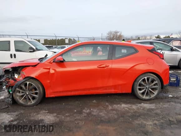2019 Hyundai Veloster 2.0 с VIN KMHTG6AF6KU005046, выставлен на аукционе IAAI как лот 41073491 с пробегом 31 490 миль миль и . История ставок и продаж доступна на DreamBid. Изображение 14.