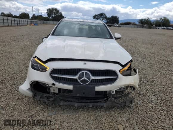 2022 Mercedes-Benz C 300 with VIN W1KAF4GB8NR057007, listed as a Copart auction lot 80397405 with 48,512 mi miles and Salvage title. Bid and sale history available at DreamBid. Image 5.