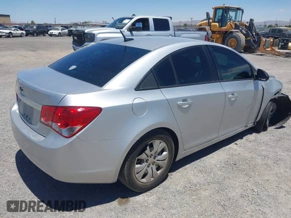 2014 Chevrolet Cruze LS with VIN 1G1PB5SG7E7480500, listed as a IAAI auction lot 42632537 with 143,001 mi miles and . Bid and sale history available at DreamBid. Image 4.