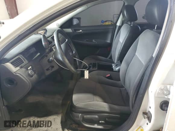 2007 Chevrolet Impala Police Police z VIN 2G1WS55R379373048, wystawiony jako Copart lot #58200385 z przebiegiem 101 742 mil mil oraz Szkoda całkowita • Salvage title. Historia ofert i sprzedaży dostępna na DreamBid. Obrazek 7.